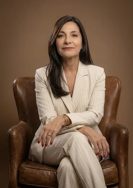 Foto da Professora do Curso A Trilha da Liderança - Iracema Urquiola